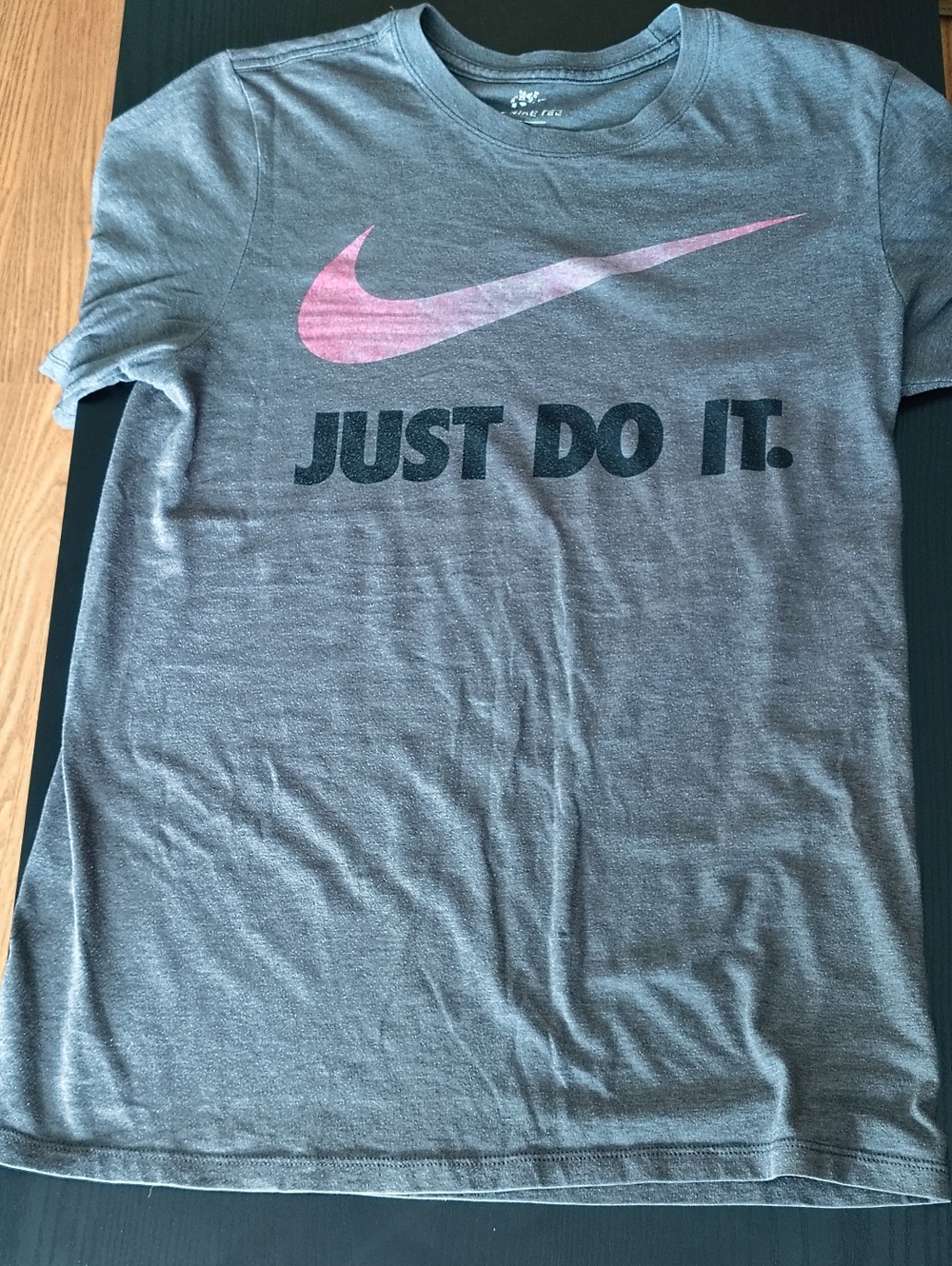 Nike Grey Tee